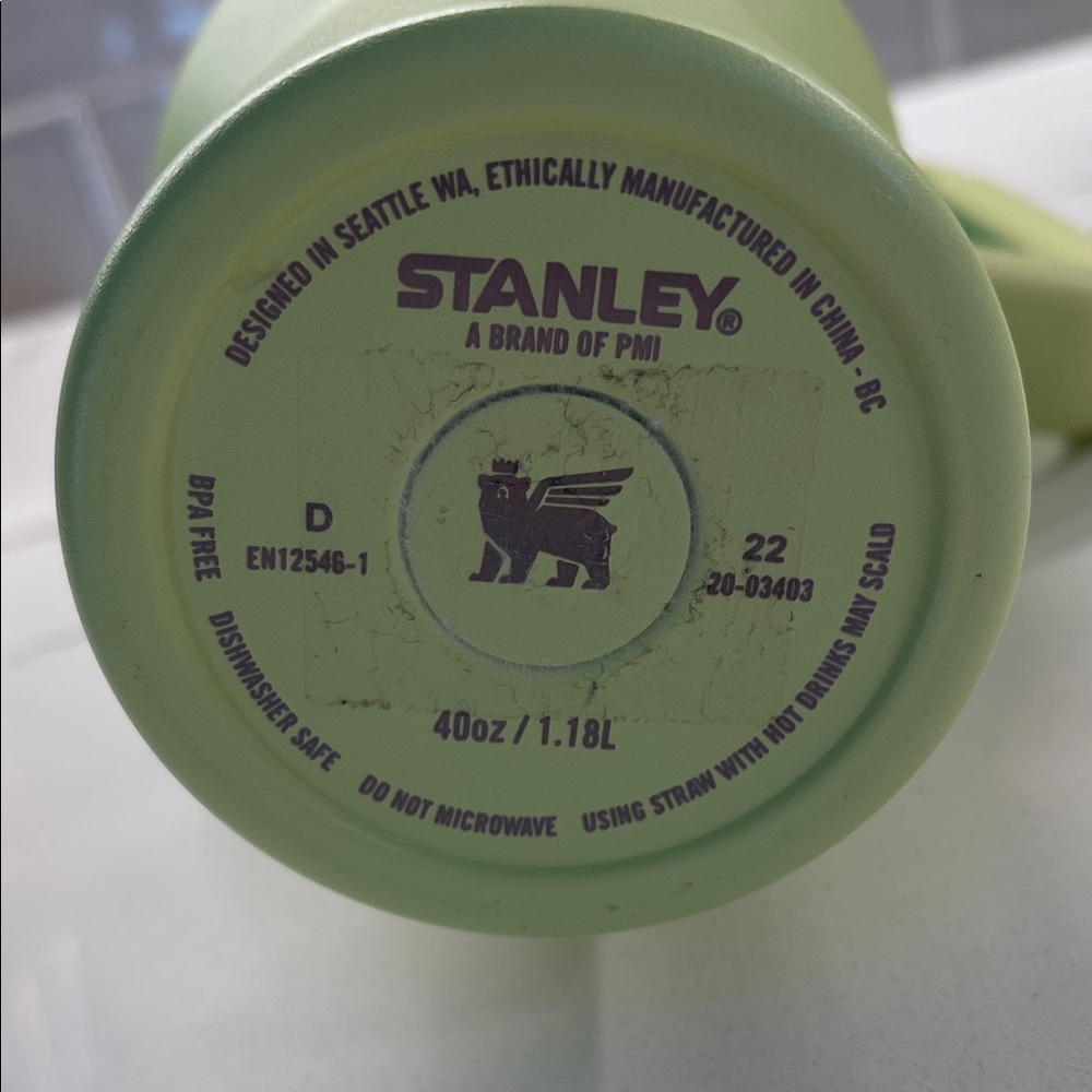 40 oz Stanley Lime Green Travel Mug with Handle - Picture 2 of 3